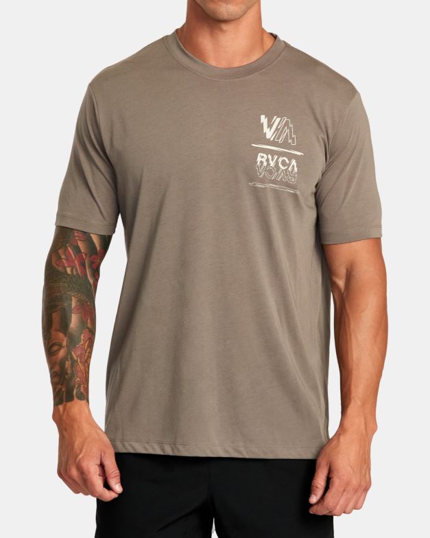 衣類 TP8J32 キノコ RVCA 男性 VAスポーツボルトTシャツ