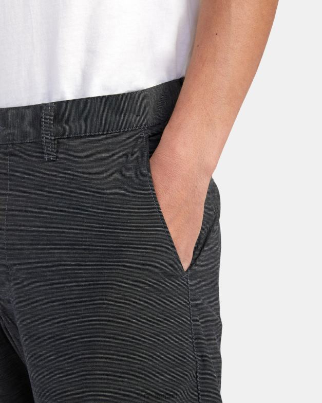 衣類 TP8J812 黒 RVCA 男性 ダガー チノ ハイブリッド ボードショーツ